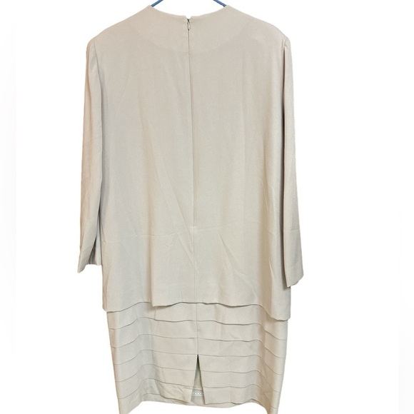Ildi Marshall Beige Long-sleeved Longline Layered Bottom Dress Size 16 - Picture 3 of 11